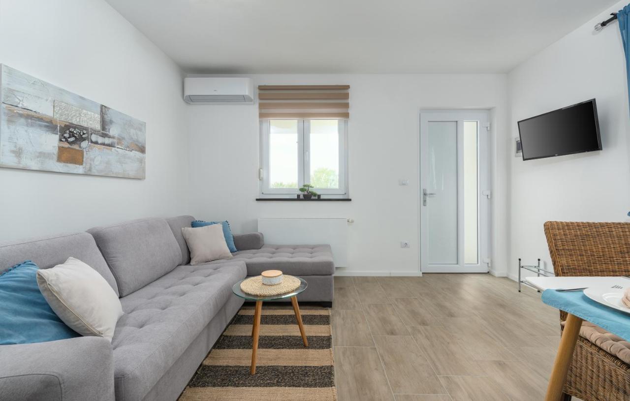 Apartments Amore Fažana エクステリア 写真