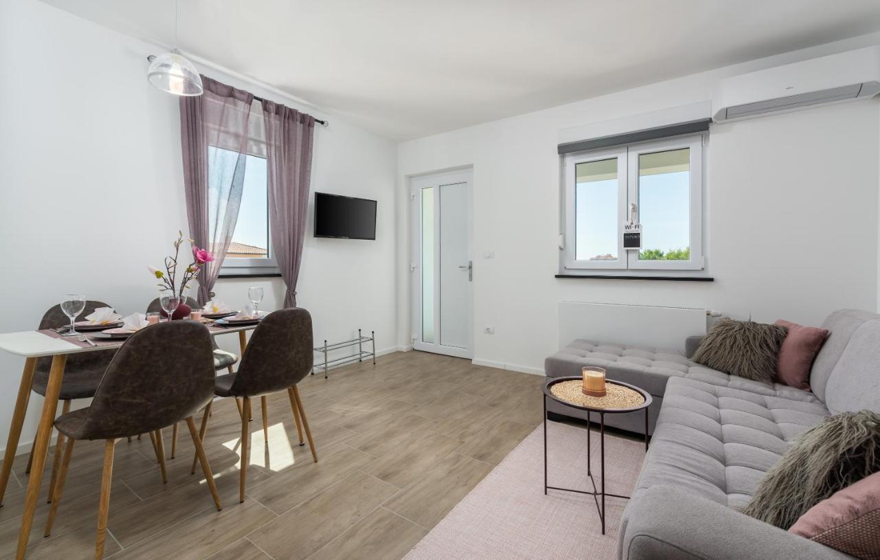 Apartments Amore Fažana エクステリア 写真